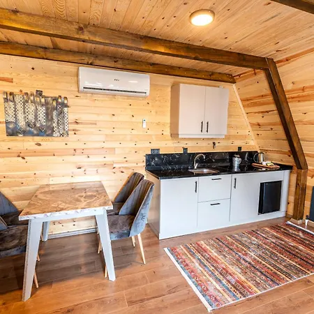 אתר קמפינג Aronia